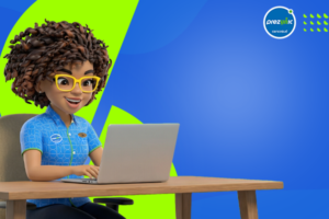 Banner com ilustração de mulher sentada, usando o computador.