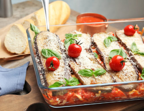Lasanha de berinjela e tomate. 